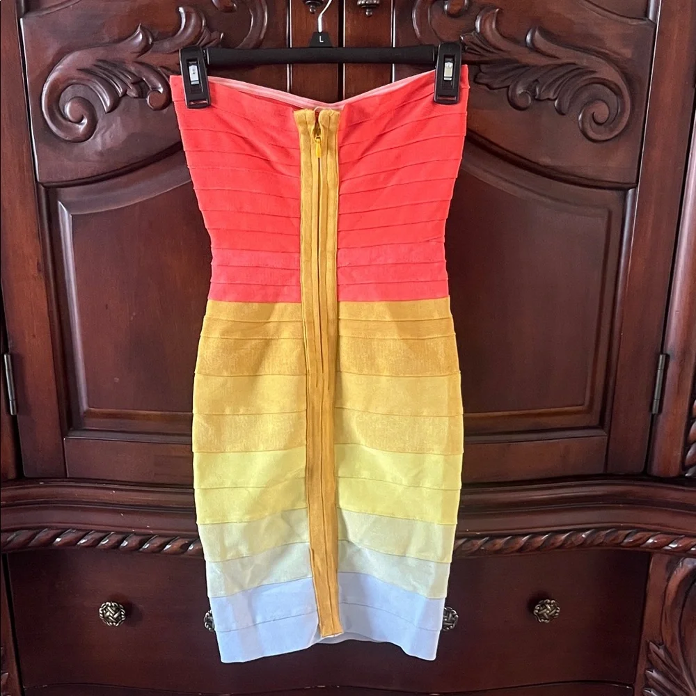 Colorful Strapless Gradient Dress - Picture 2 of 4